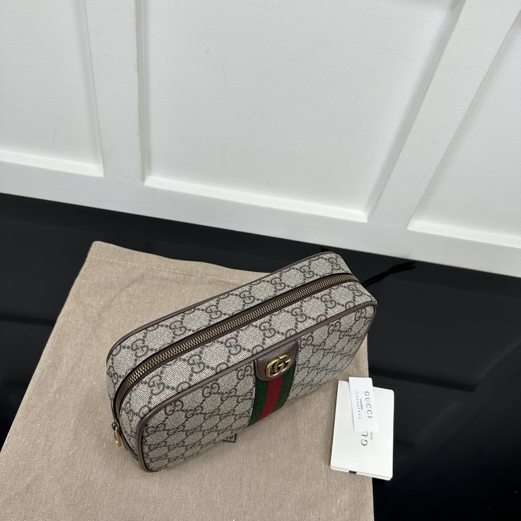 Gucci Clutch Bags